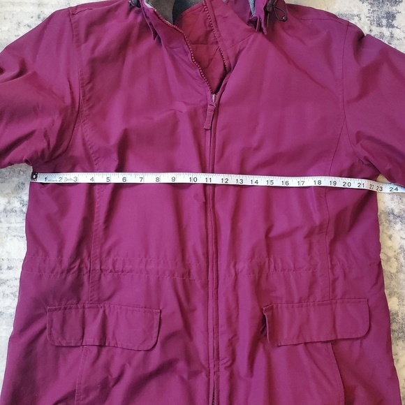 L.L. Bean Women's Insulated Parka Jacket Size Large EUC Burgundy - Picture 3 of 11